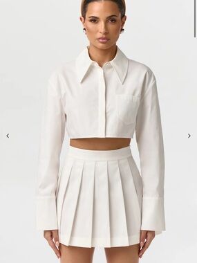 Naked wardrobe button up crop